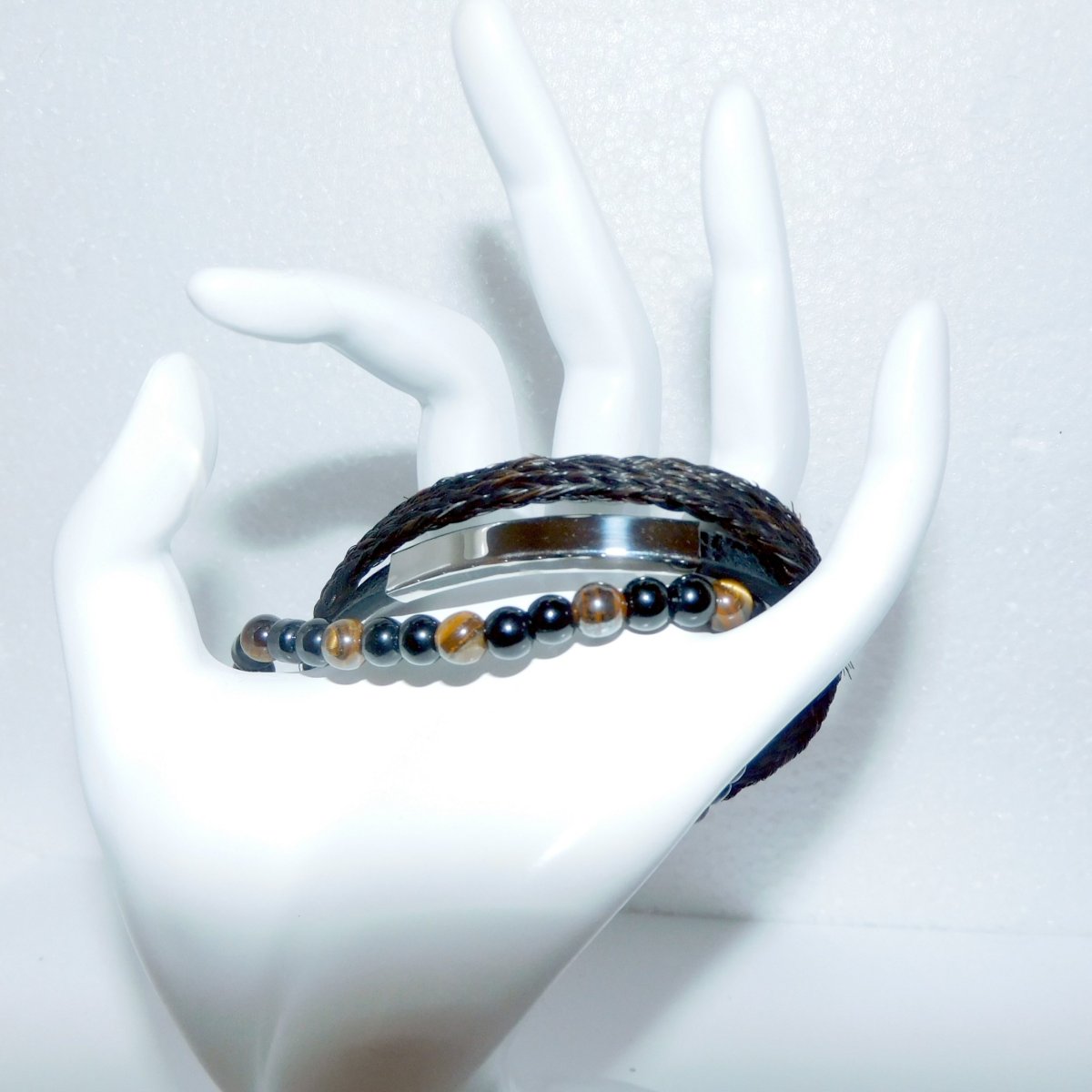 3 delige armband van paardenhaar – zwart leer – bruin paardenhaar- tijgeroog kralen – slider en magneetsluiting