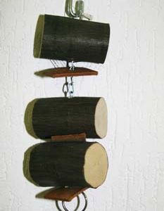 Speelgoed voor papegaai en parkiet. Wood and Leather Fun voordeel  77021