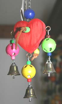 17853 Parkietenspeelgoed Wood Heart